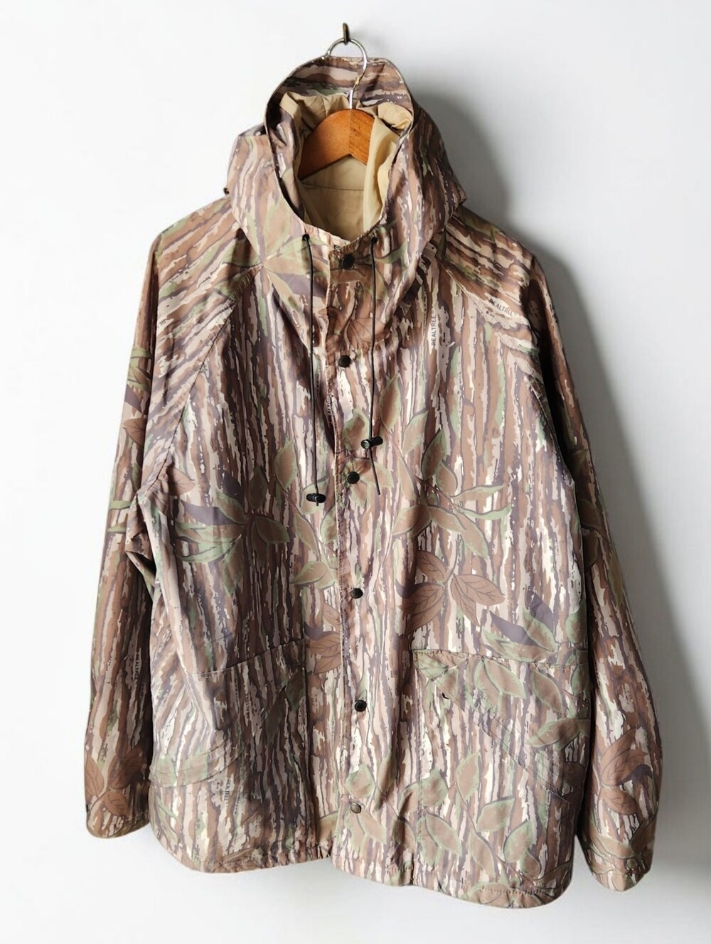 10 X Goretex Realtree Hardwood Originals Rain Jacket  2XL Tall Camouflage 80s